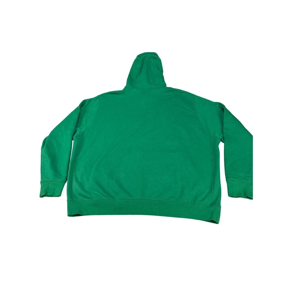 Nike sportswear club